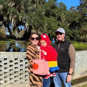 Meet your Posher, Claire